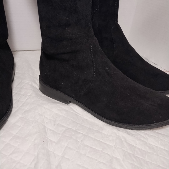 Kenneth cole gentle souls black suede stretch Emma  boot (nwot) SIZE 7M womens - Picture 3 of 6